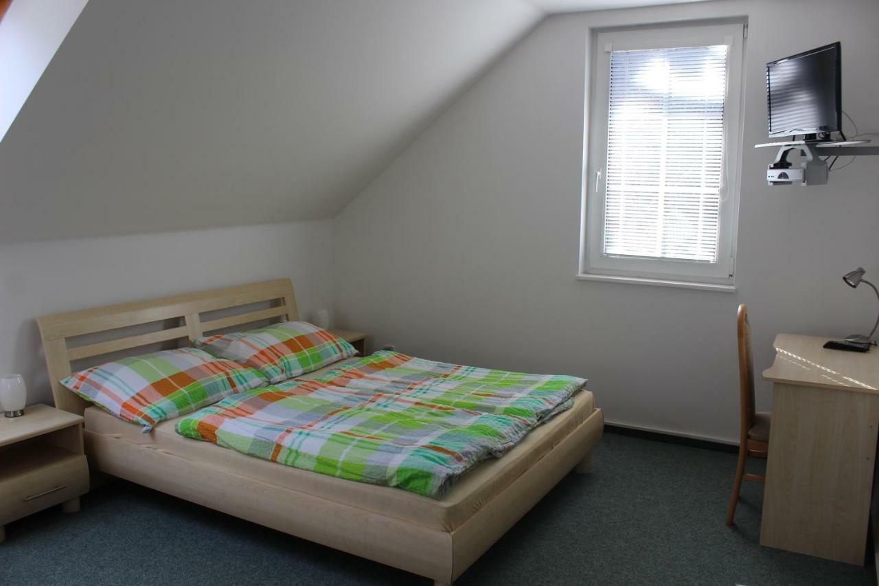 Apartmán V Podskalí Hluboká nad Vltavou Esterno foto
